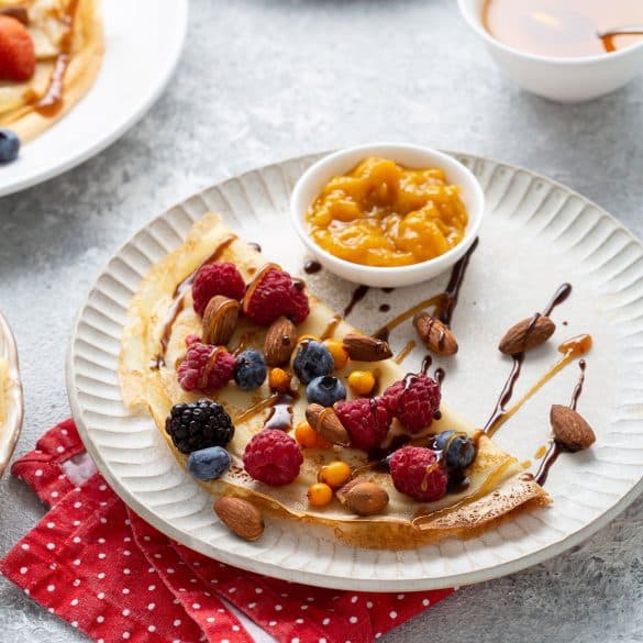 Crepes with Fruits - Rabbitmeal