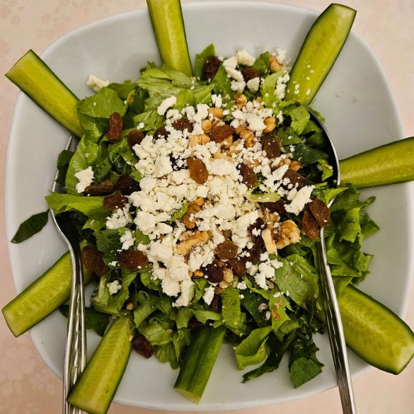 Salad with Tulum Cheese and Walnuts Recipe - Rabbitmeal