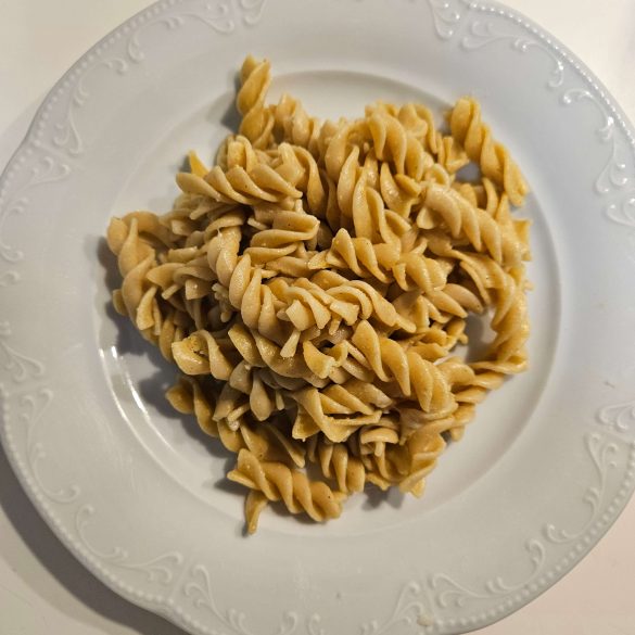 Easy Pasta with Creamy Curry Sauce Recipe - Rabbitmeal
