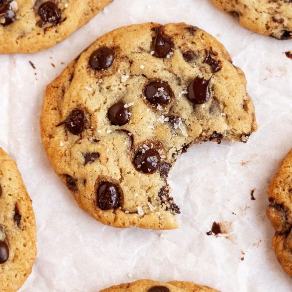 Chewy Chocolate Chip Cookies Recipe - Rabbitmeal