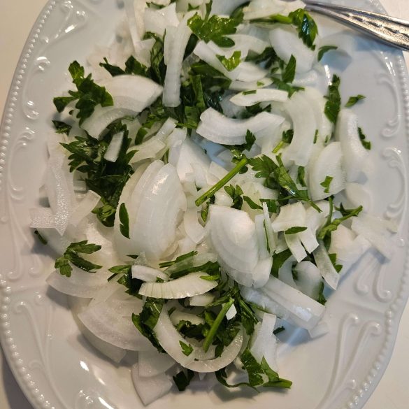 Onion Salad - Rabbitmeal