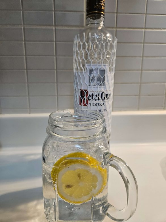 Vodka Lemon Cocktail Recipe - Rabbitmeal