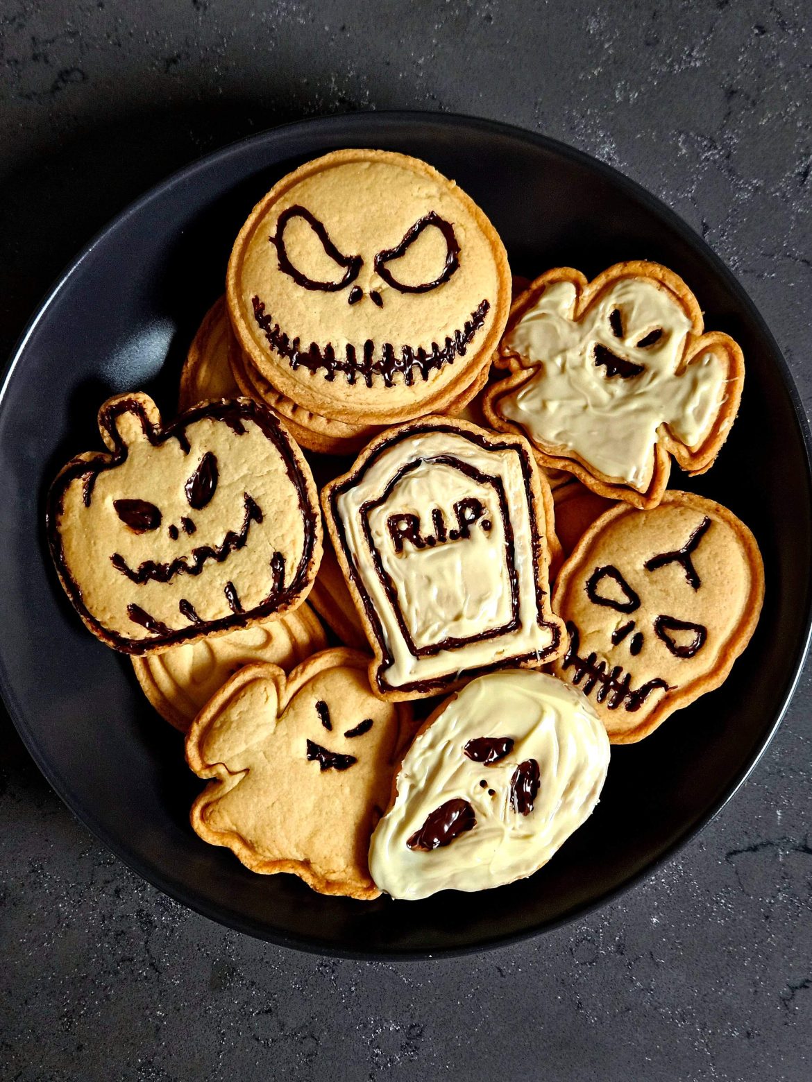 Halloween Cookies Recipe - Rabbitmeal