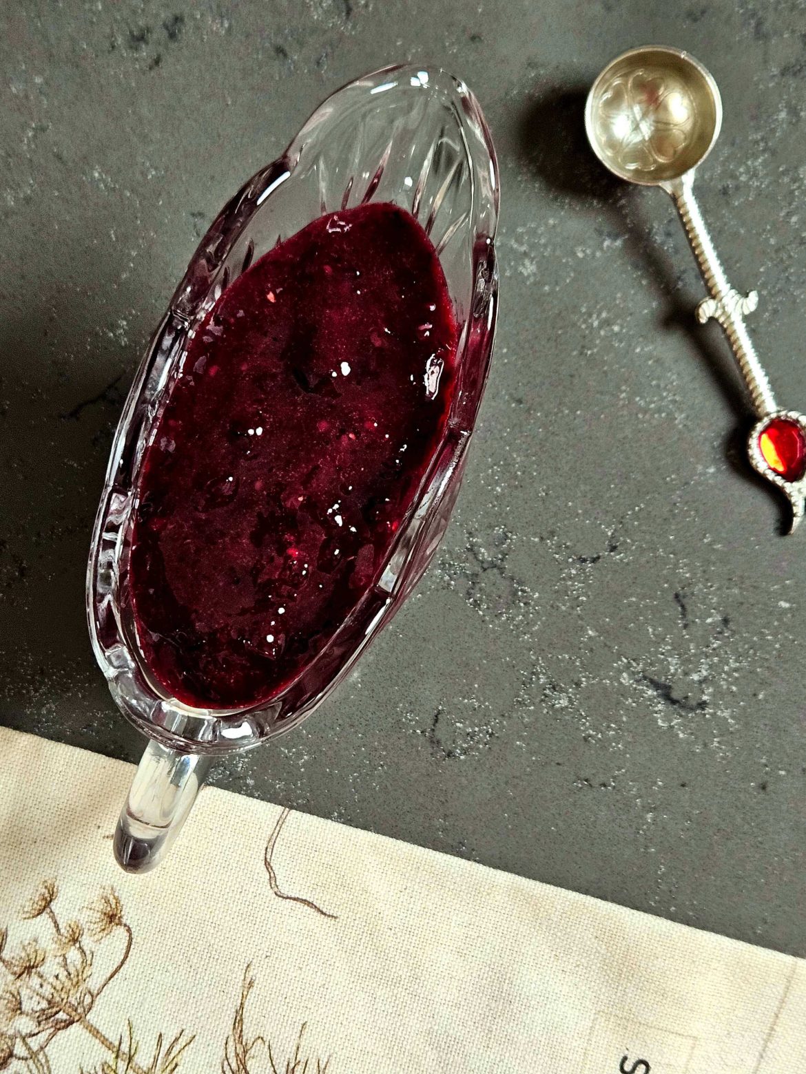 Berry Sauce Recipe - Rabbitmeal