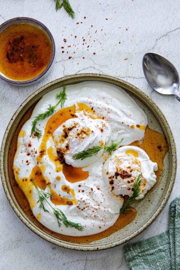 Turkish Eggs - Çılbır - Rabbitmeal
