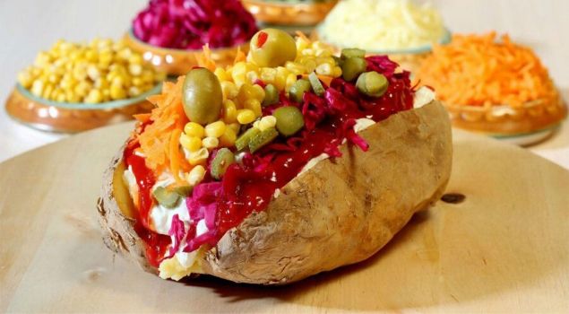 Turkish Stuffed Baked Potatoes - Rabbitmeal